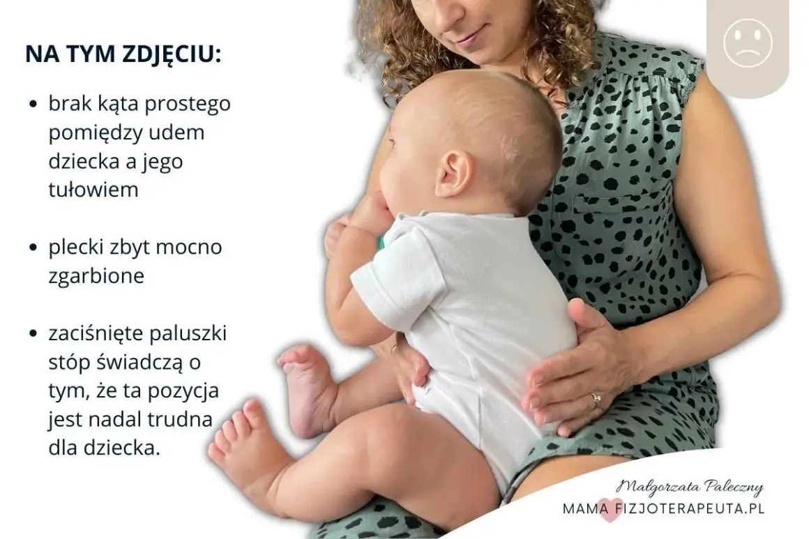 Dziecko w pozycji siedzącej z podparciem, zgarbione plecy i zaciśnięte paluszki stóp. Od kiedy można sadzać dziecko z podparciem?